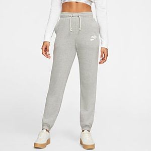NIKE Grey Sportswear Gym Vintage